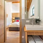 Pinzgau 1b Chalet